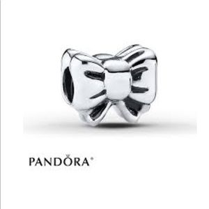 PANDORA BOW CHARM